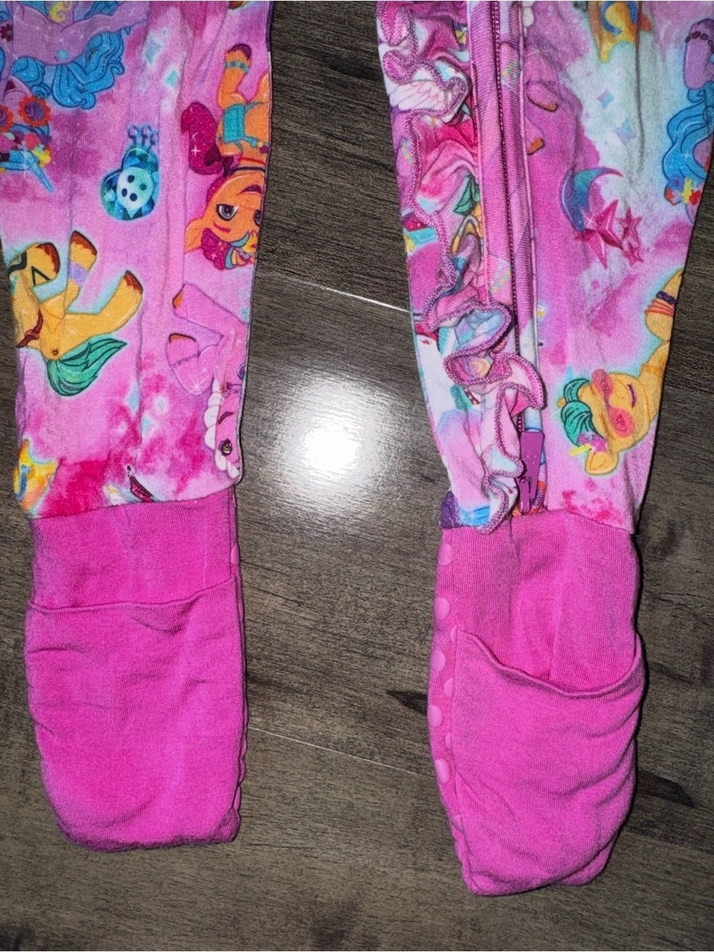 Bums & Roses × My Little Pony Ruffle Convertible Footie 18-24M Bamboo Pink - Picture 9 of 9